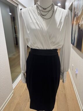 White House Black Market Black and White Pencil Fitted Dress Size 2 - Elegant!